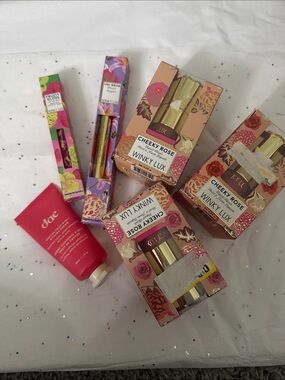WINKY LUX Cheeky Rose Lipstick Set - Pink Floral Shades